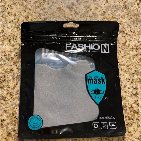 Fashion Masks Gray! One size - Picture 2 of 2
